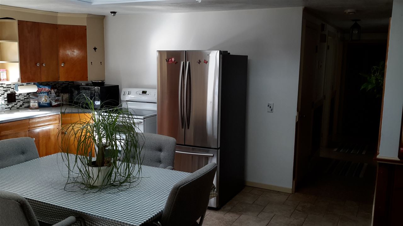 372 Sandown Road Hampstead, NH 03826 - Photo 19 of 22 Gallery Image 19