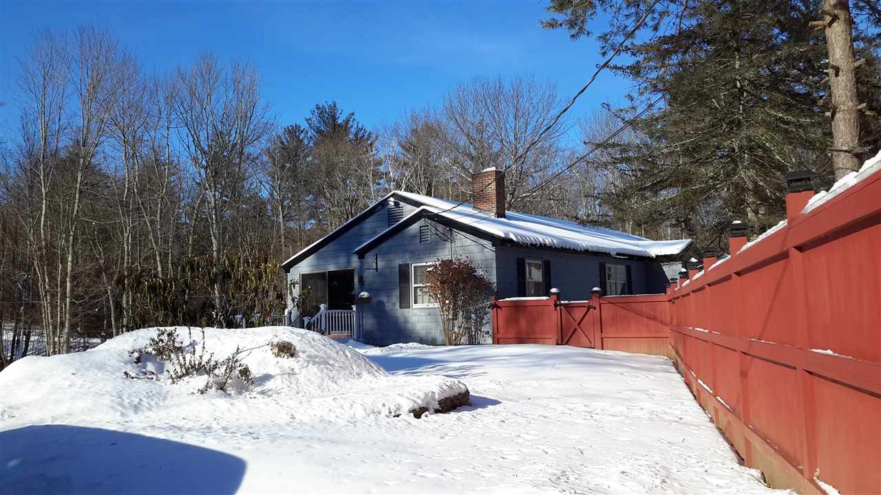 372 Sandown Road Hampstead, NH 03826 - Photo 5 of 22 Gallery Image 5