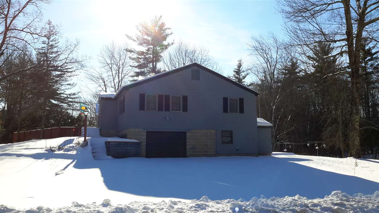 372 Sandown Road Hampstead, NH 03826 - Photo 7 of 22 Gallery Image 7