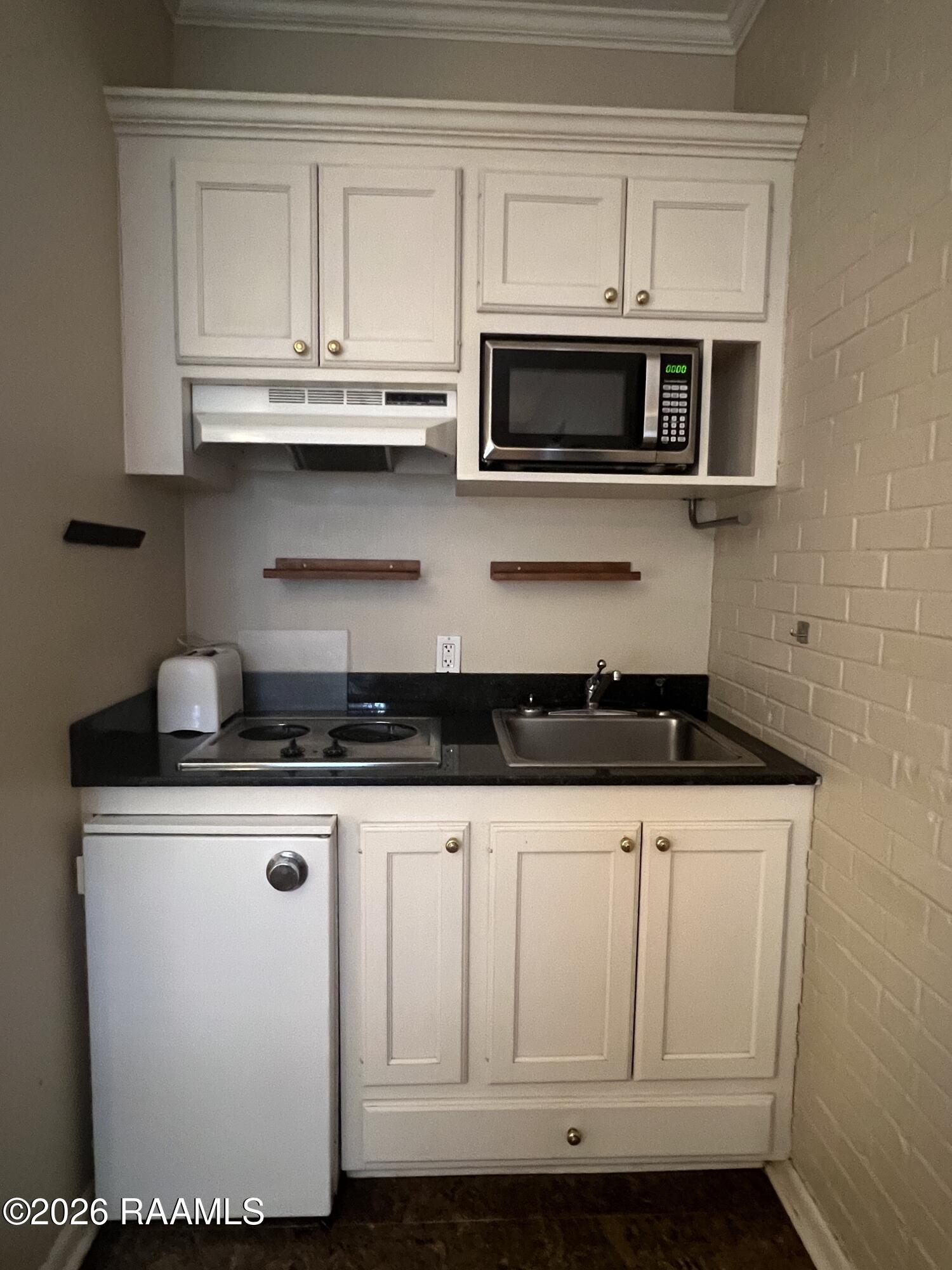 213 Bendel Road, Unit 111 Lafayette, LA 70503 - Photo 2 of 31 Kitchen
