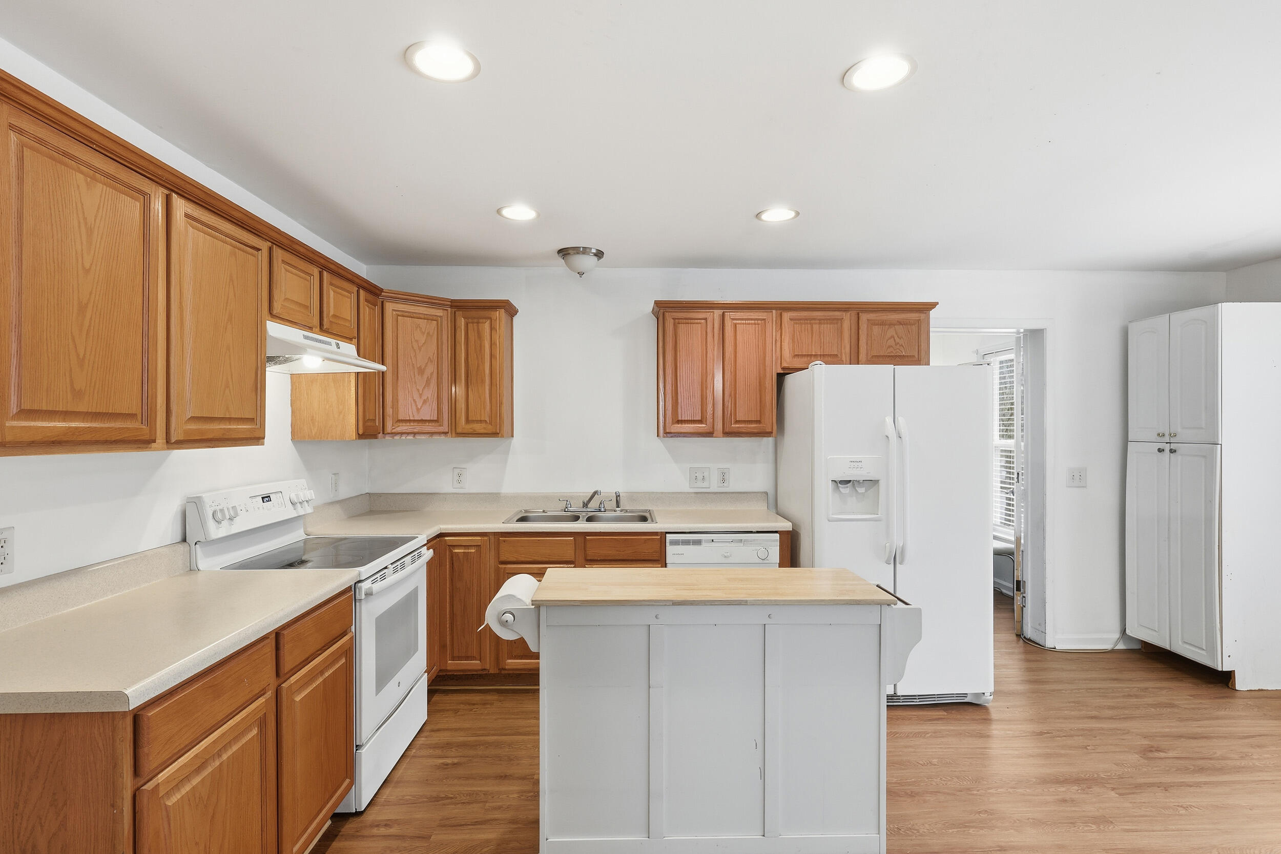 2590 Otranto Road North Charleston, SC 29406 - Photo 13 of 49 26_550a1089