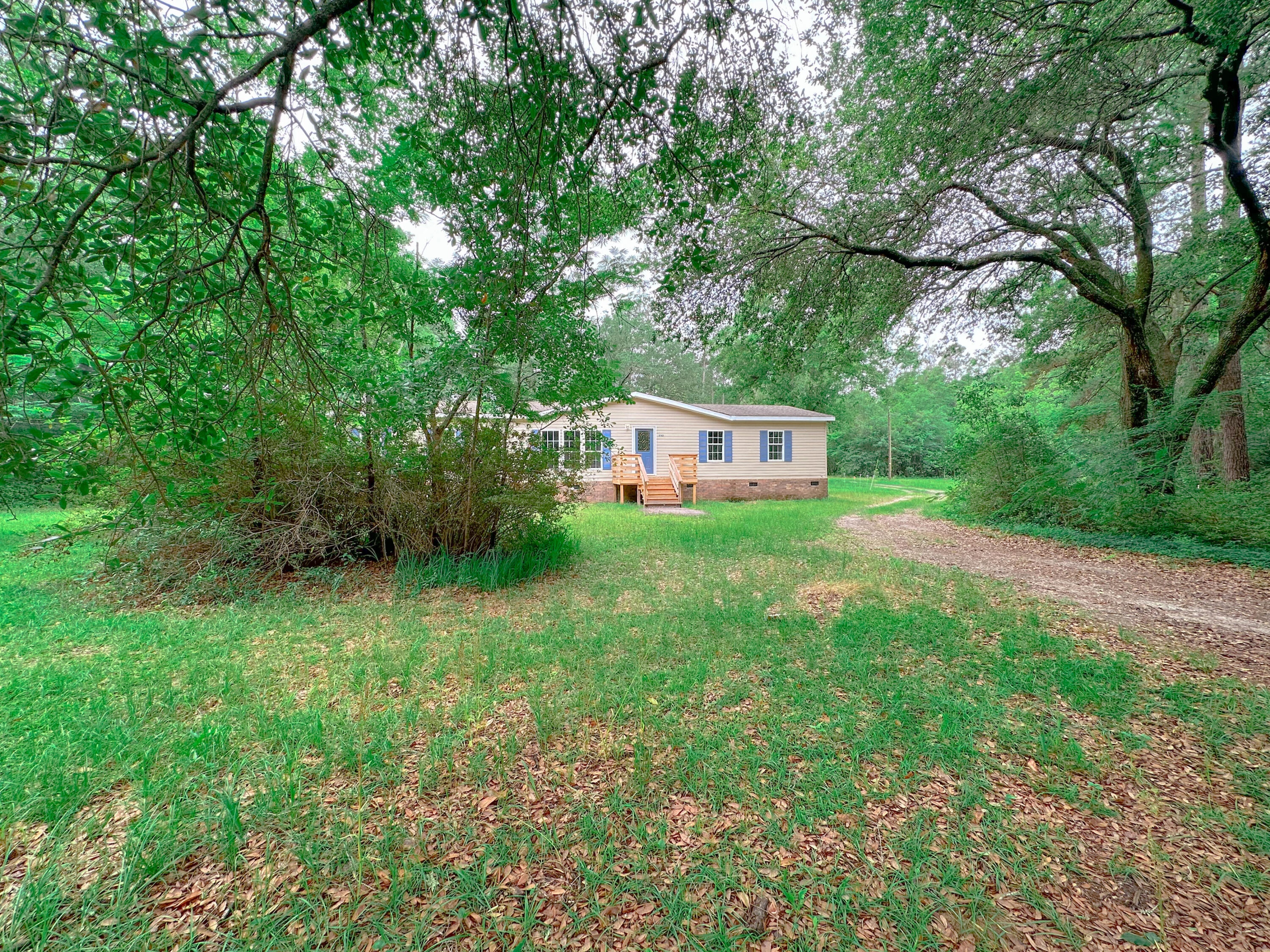 1745 Sandridge Road Dorchester, SC 29437 - Photo 5 of 59 39566EF3-1028-4804-80C7-B5A47061CE8C