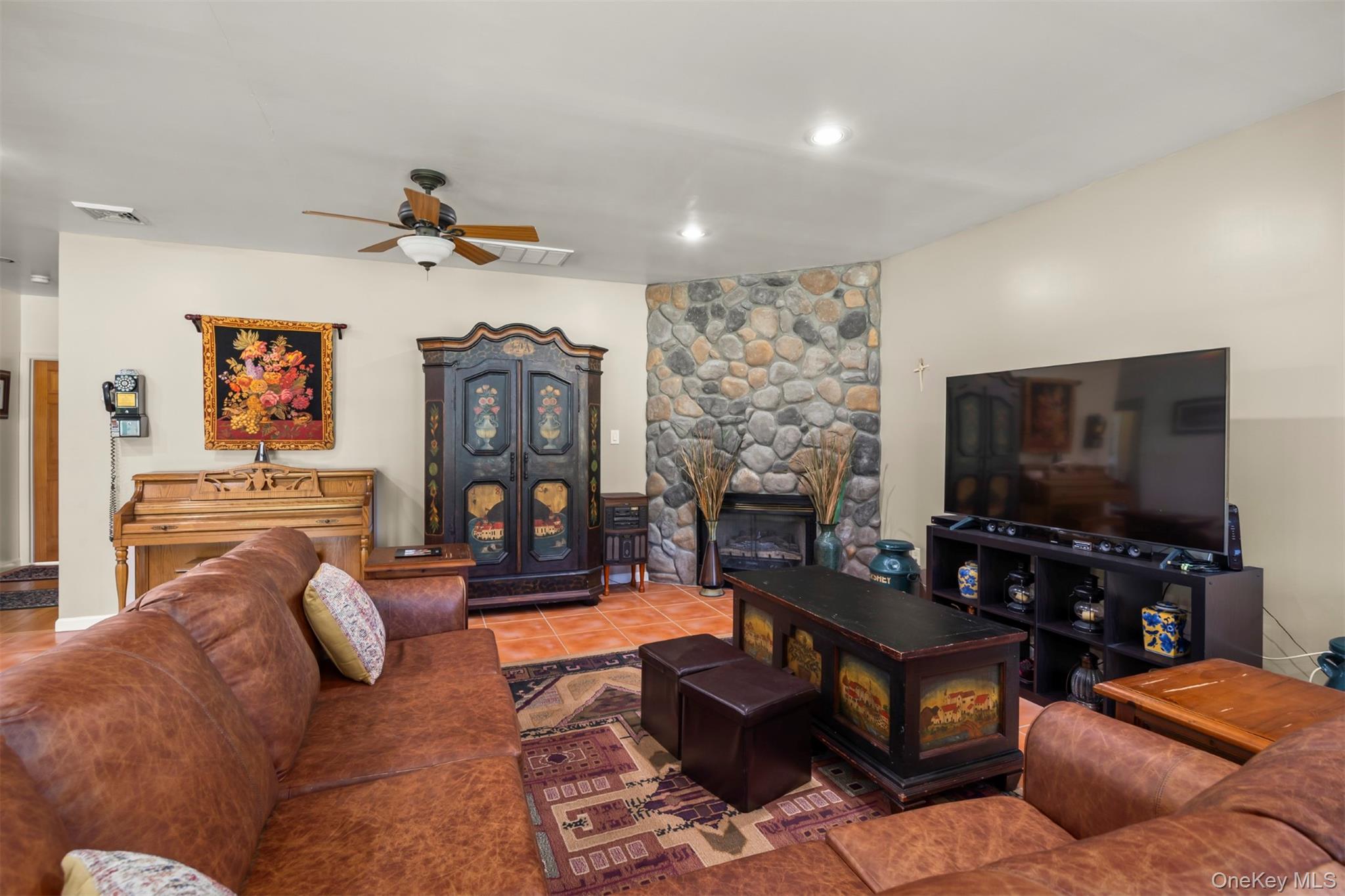 41 Flint Road Millbrook, NY 12545 - Photo 10 of 16