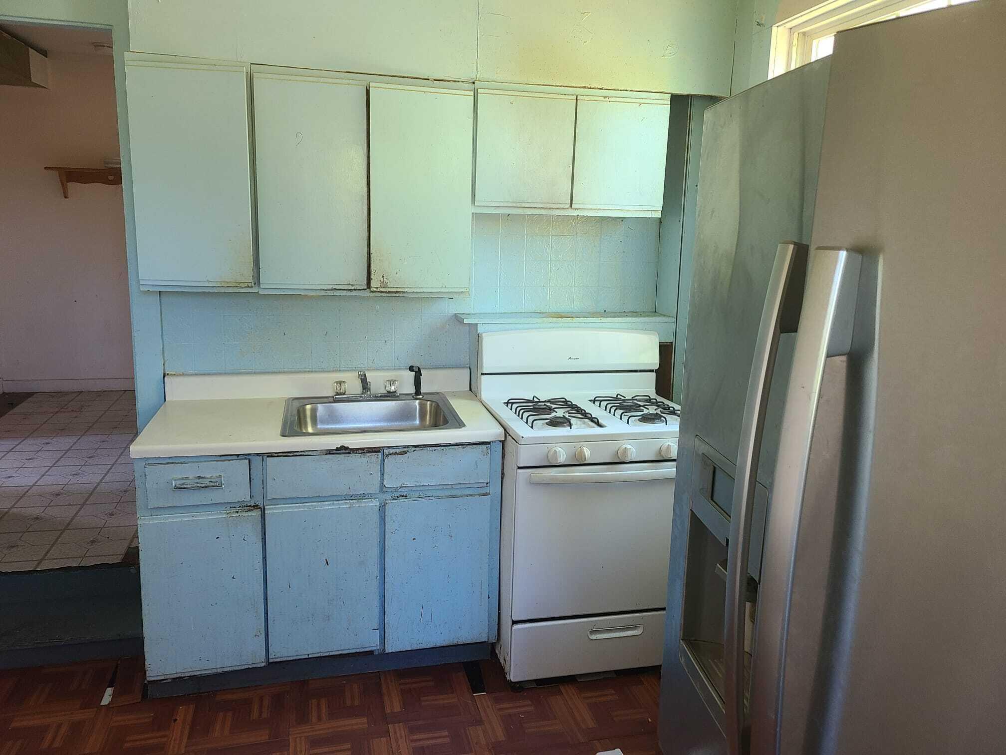 31 Hiramar Road Hyannis, MA 02601 - Photo 5 of 9 5