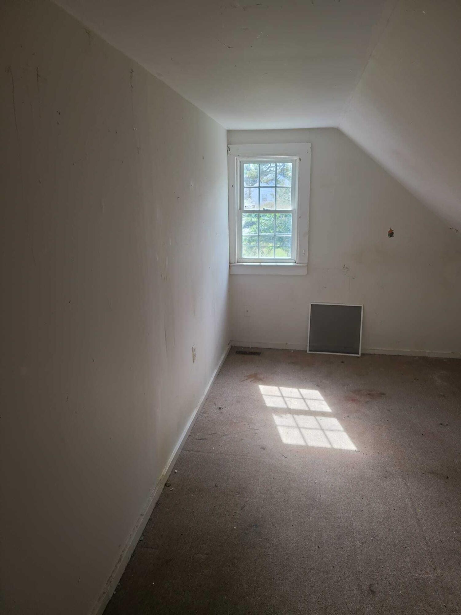 31 Hiramar Road Hyannis, MA 02601 - Photo 8 of 9 8