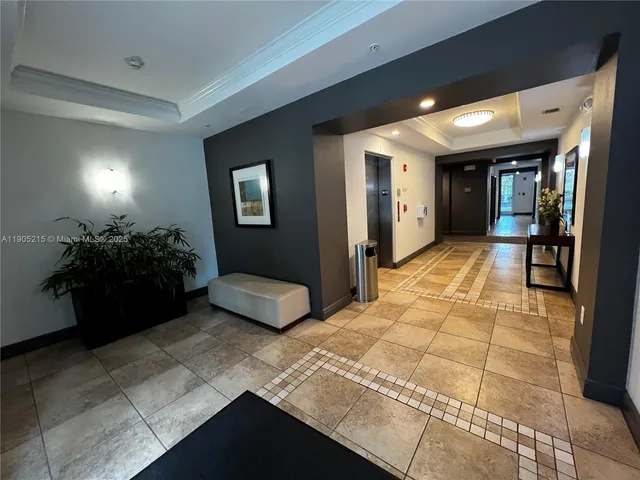 $2,875 | 2421 Northeast 65th Street, Unit 506, Fort Lauderdale, FL 33308