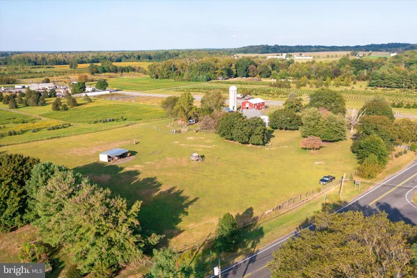 $1,100,000 | 537 Arneytown-chesterfield Road, Chesterfield, NJ 08515