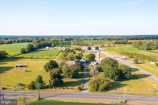 $1,100,000 | 537 Arneytown-chesterfield Road, Chesterfield, NJ 08515