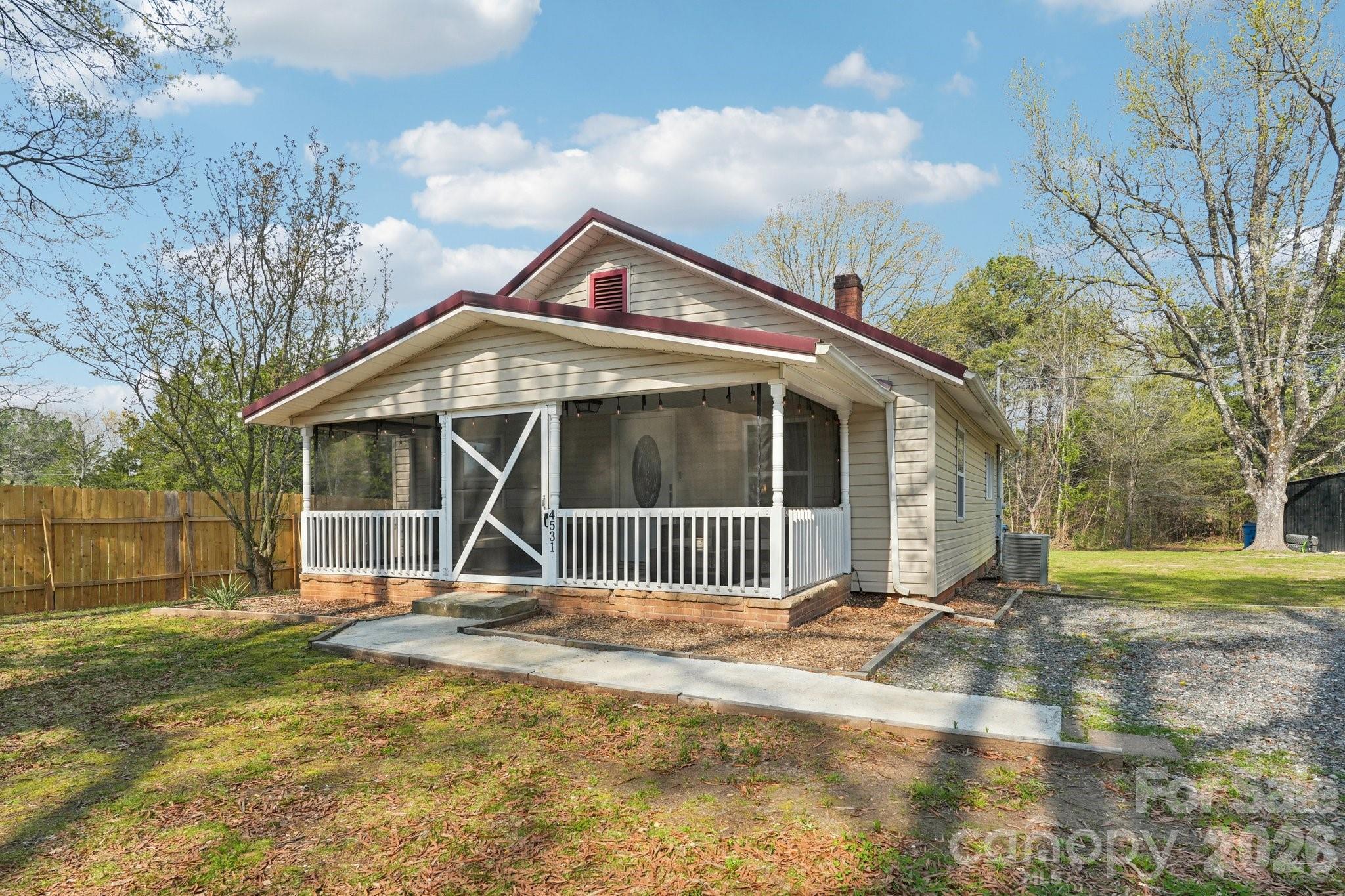 4531 Springs Road Conover, NC 28613 - Photo 2 of 35