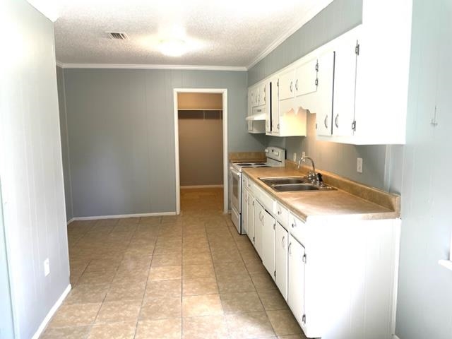 312 East Mango Street Bay Minette, AL 36507 - Photo 3 of 8 Kitchen