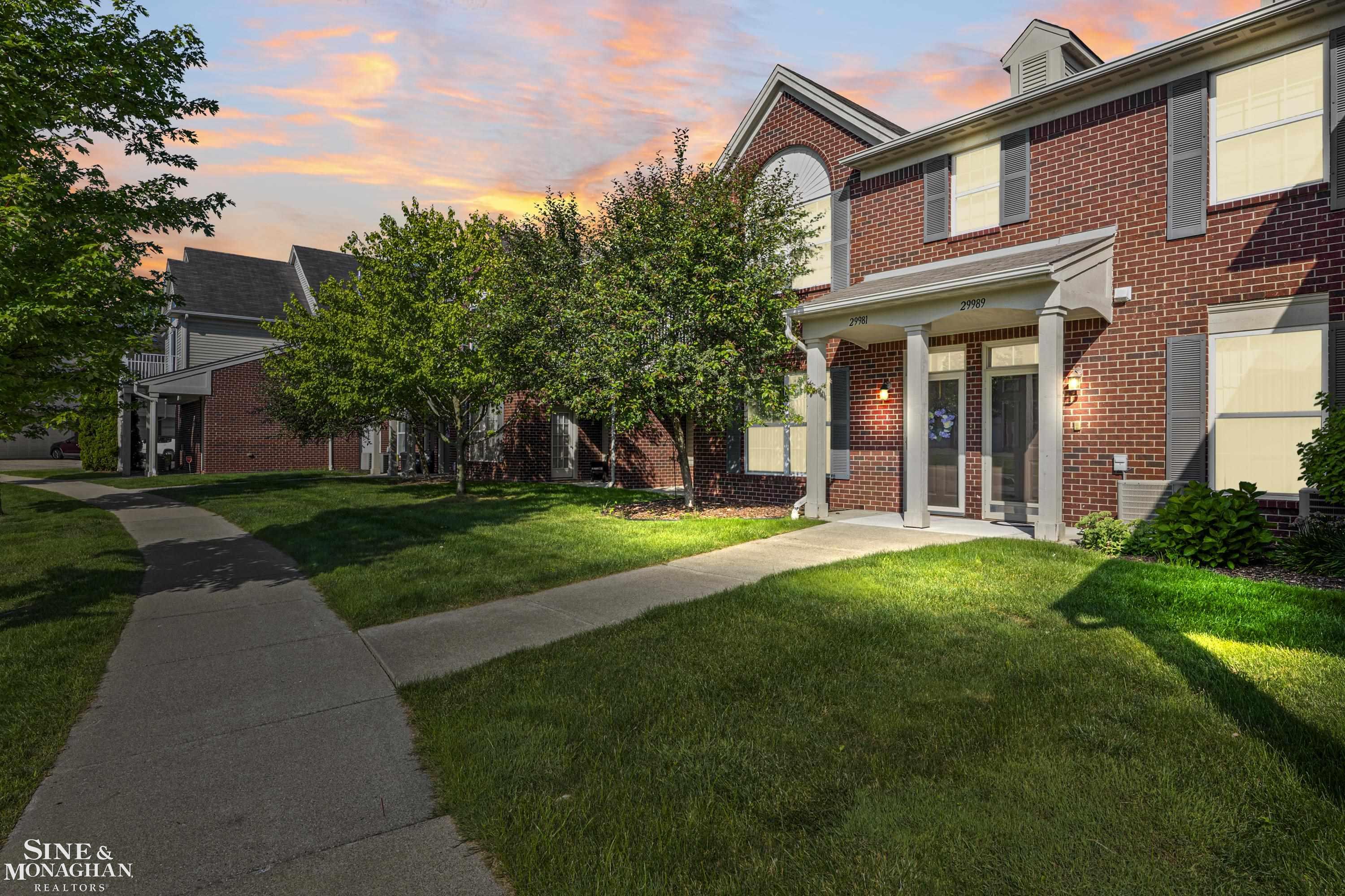 29981 Fox Run Circle Warren, MI 48092 - Photo 33 of 34 50213994-c494e777-e96b-40ac-9ffd-4d9a0183023b.JPG