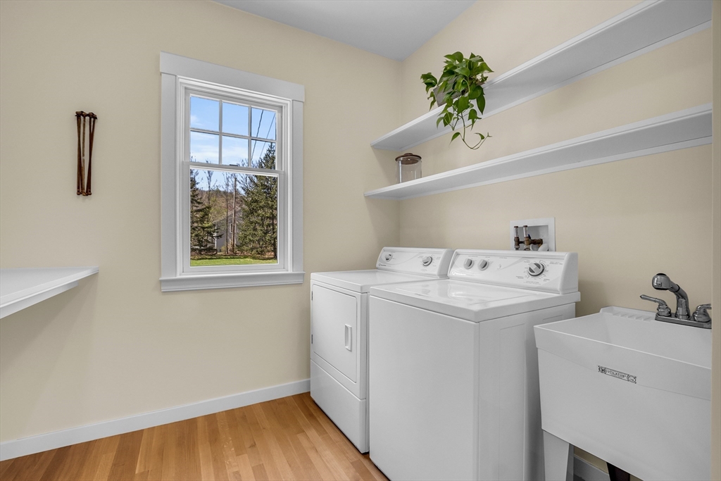 17 Whitney Road Stow, MA 01775 - Photo 33 of 42 a utility room with dryer and washer