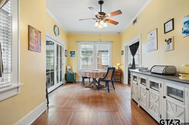 $355,000 | 217 South Vine Avenue, Tyler, TX 75702