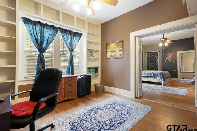 $355,000 | 217 South Vine Avenue, Tyler, TX 75702