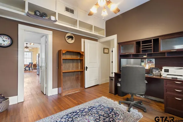 $355,000 | 217 South Vine Avenue, Tyler, TX 75702