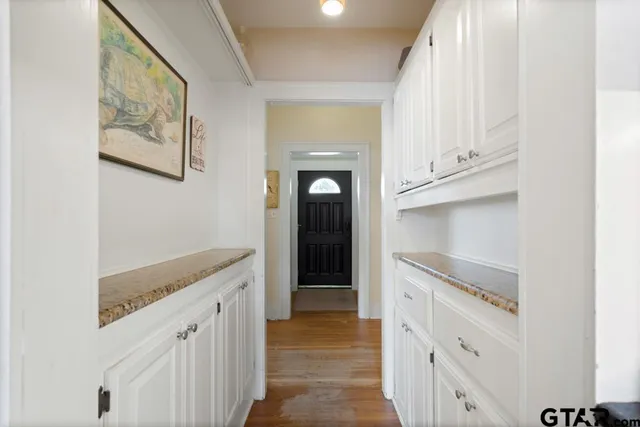 $355,000 | 217 South Vine Avenue, Tyler, TX 75702