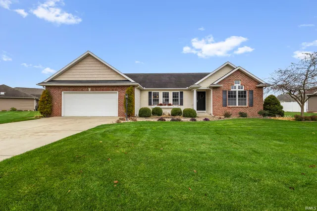 $440,000 | 23870 Autumnview Lane, Elkhart, IN 46517