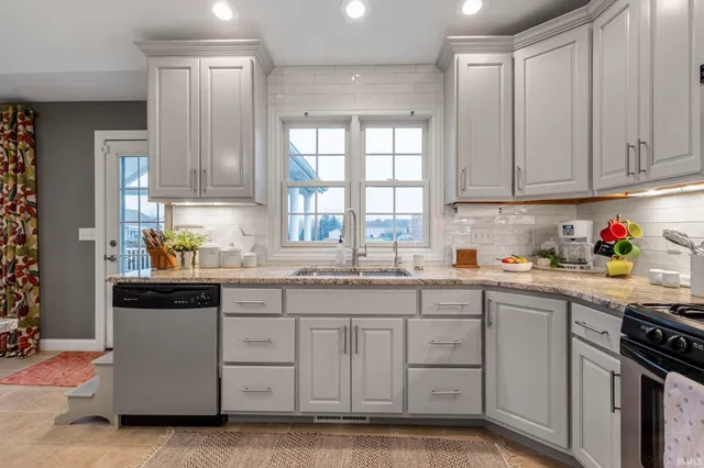 $440,000 | 23870 Autumnview Lane, Elkhart, IN 46517