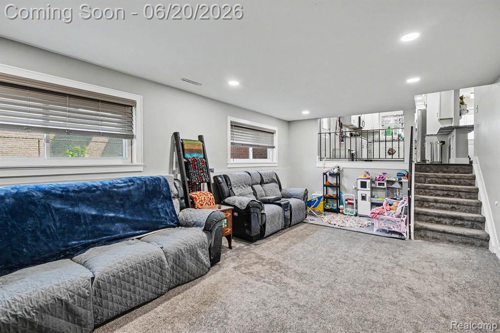 30831 Ridgefield Avenue Warren, MI 48088 - Photo 7 of 17