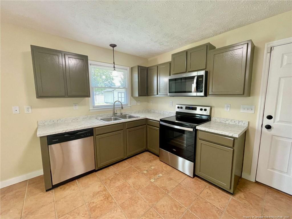 172 Finch Road Fayetteville, NC 28306 - Photo 12 of 24 Photo 12