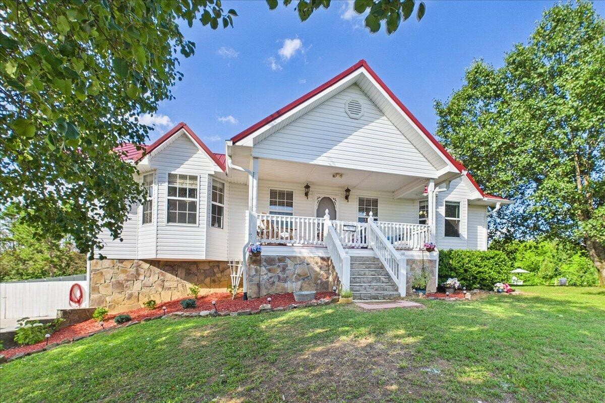 894 Crosby Lane Spring City, TN 37381 - Photo 2 of 58
