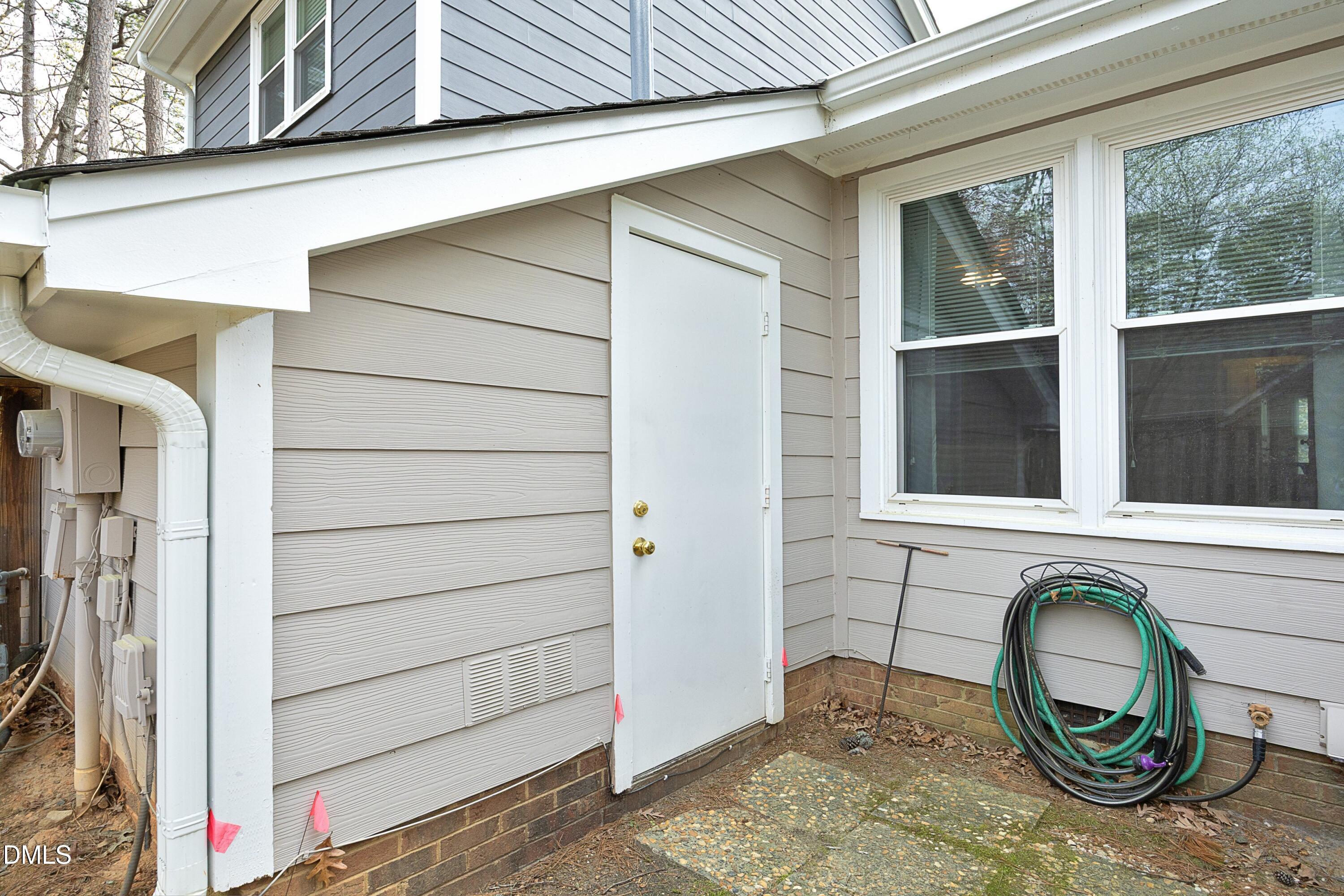 1507 Nature Court Raleigh, NC 27609 - Photo 25 of 30 20Storage