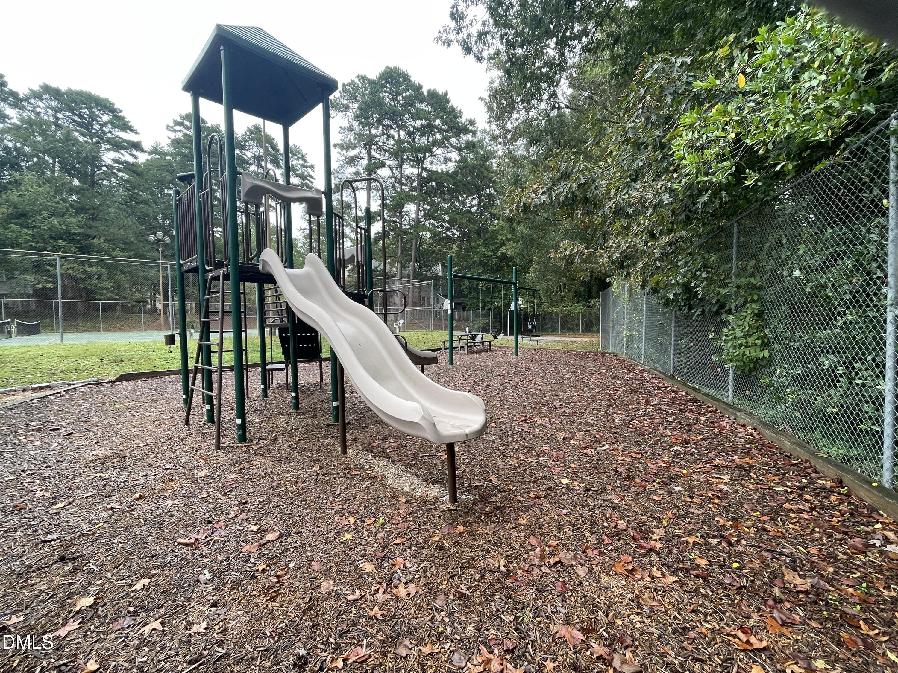 1507 Nature Court Raleigh, NC 27609 - Photo 27 of 30 IMG_0476