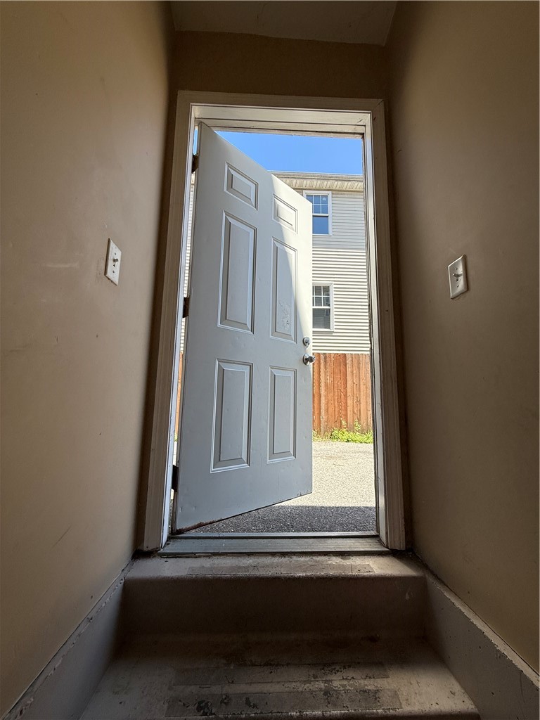 95 Dixon Street, Unit 2 Providence, RI 02907 - Photo 21 of 26
