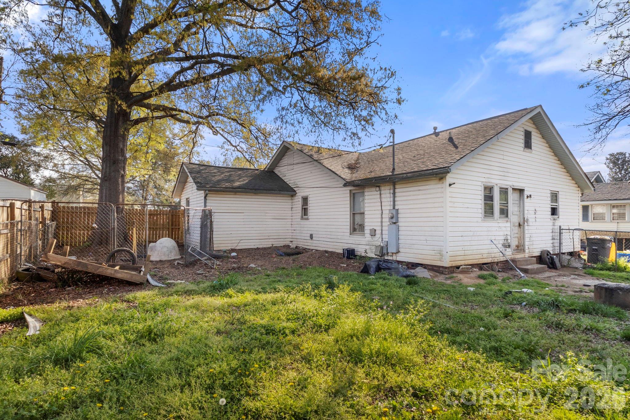 145 Dillon Street China Grove, NC 28023 - Photo 3 of 18