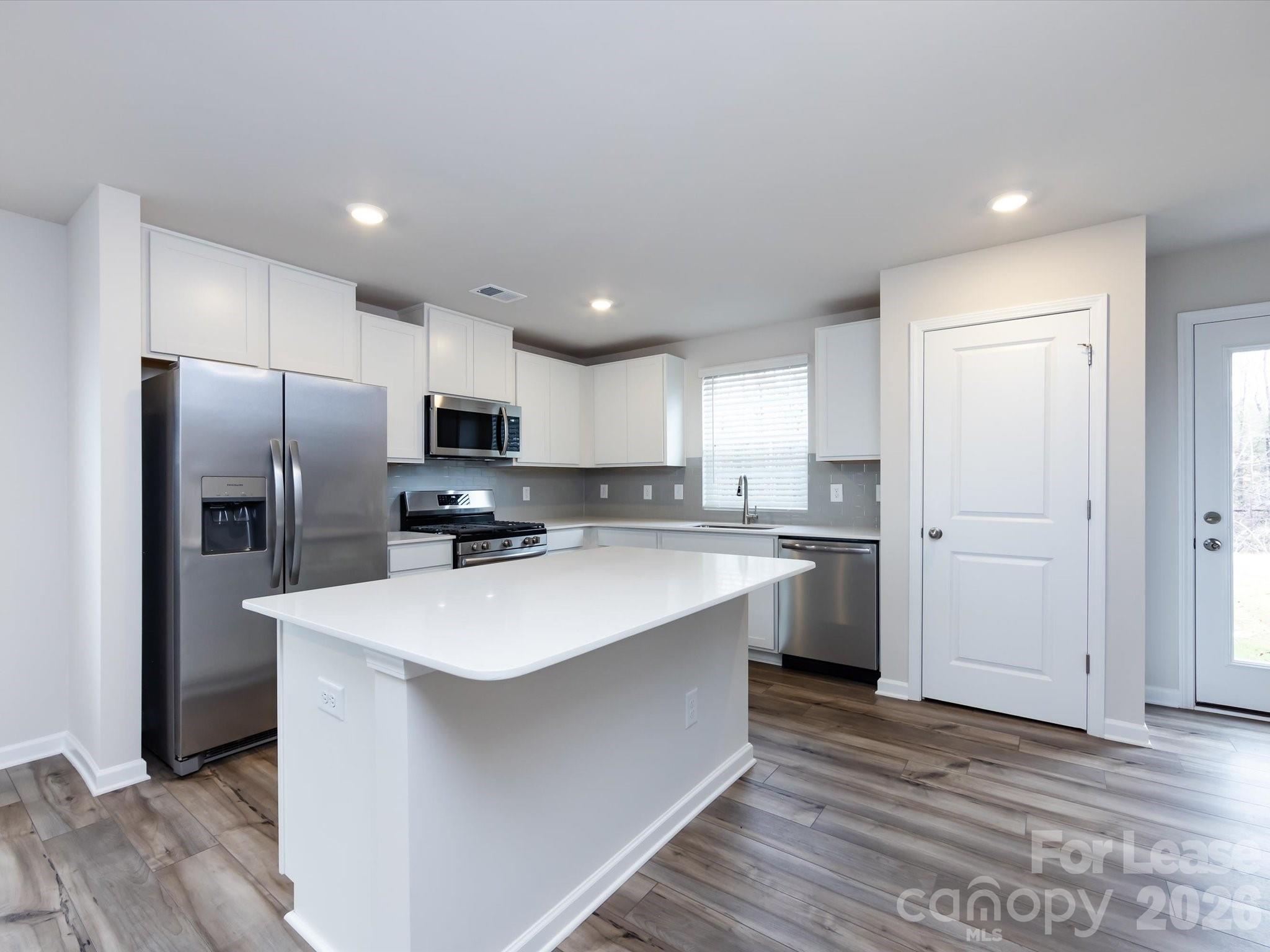 1048 Old Trade Street Edgemoor, SC 29712 - Photo 10 of 44