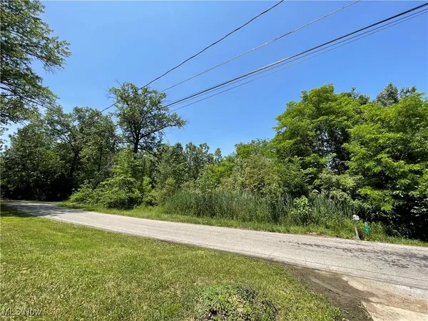 $29,900 | 42190 Helen Street, Elyria, OH 44035