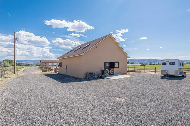 a view of a storage & utility room