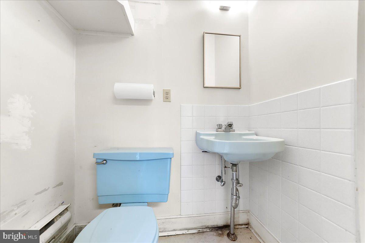 3060 South Manor Road Coatesville, PA 19320 - Photo 26 of 49 Bathroom in Garage Office