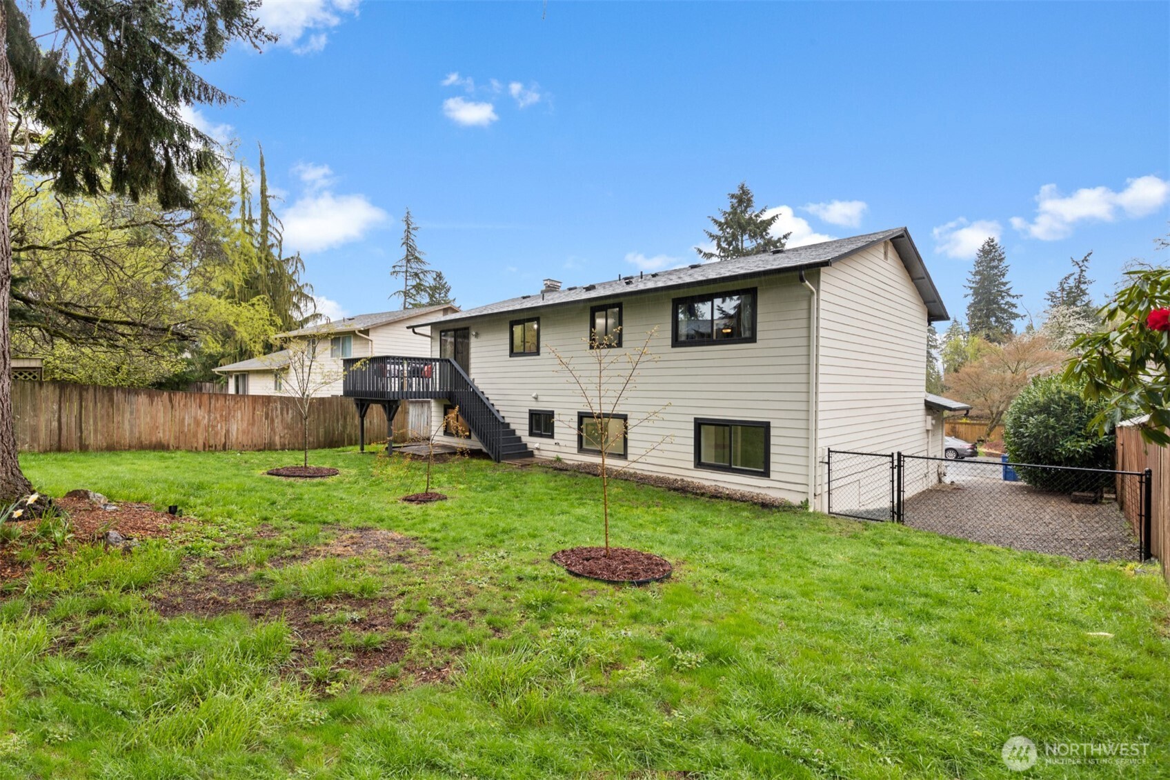 2517 Valley Cir Drive Bothell, WA 98012 - Photo 32 of 40 Gallery Image 32