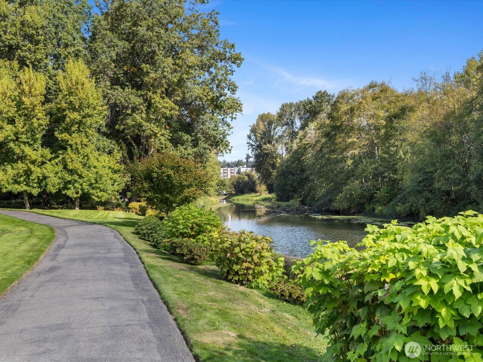 17426 Bothell Way Northeast, Unit A407 Bothell, WA 98011 - Photo 30 of 36 a view of a garden