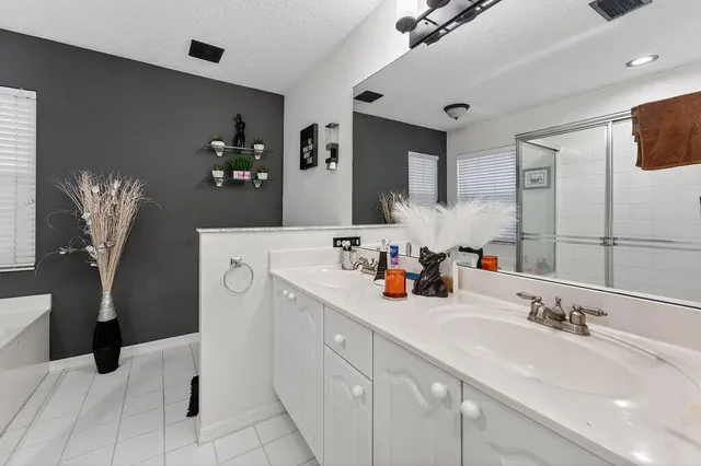 $528,000 | 8063 Via Hacienda, Palm Beach Gardens, FL 33418