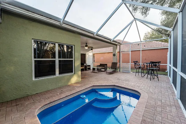 $528,000 | 8063 Via Hacienda, Palm Beach Gardens, FL 33418