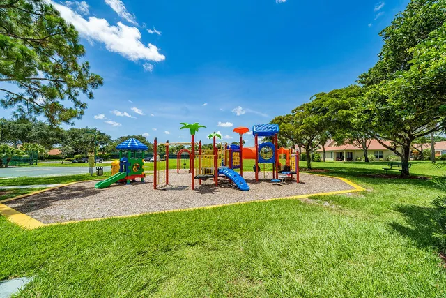 $528,000 | 8063 Via Hacienda, Palm Beach Gardens, FL 33418