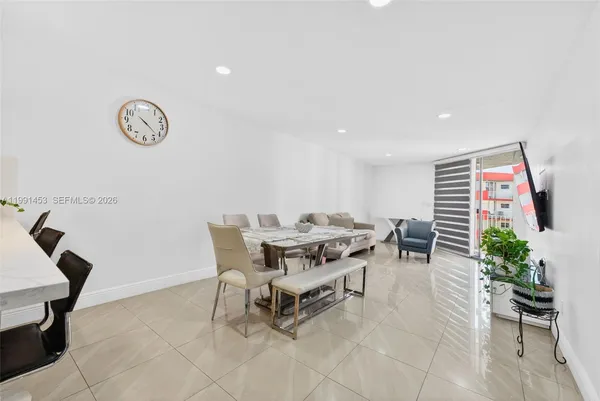 $2,650 | 1750 West 46th Street, Unit 412, Hialeah, FL 33012
