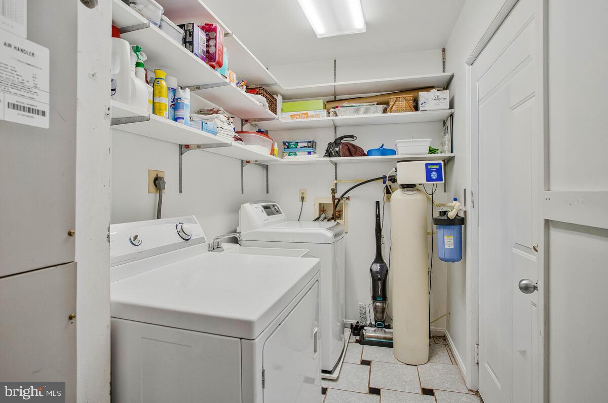 645 Gull Drive Deale, MD 20751 - Photo 32 of 41 a utility room with dryer and washer