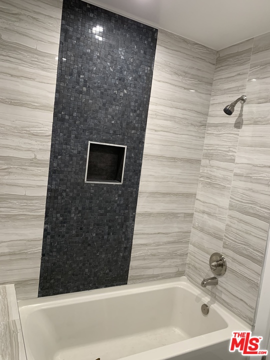 10434 Whitegate Avenue Sunland, CA 91040 - Photo 18 of 34