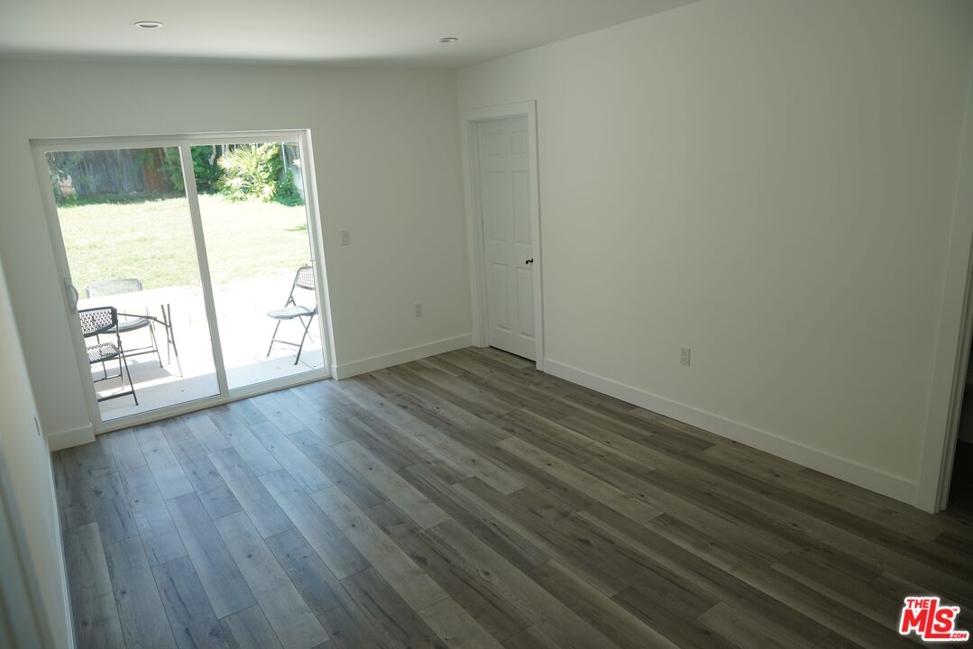 10434 Whitegate Avenue Sunland, CA 91040 - Photo 26 of 34