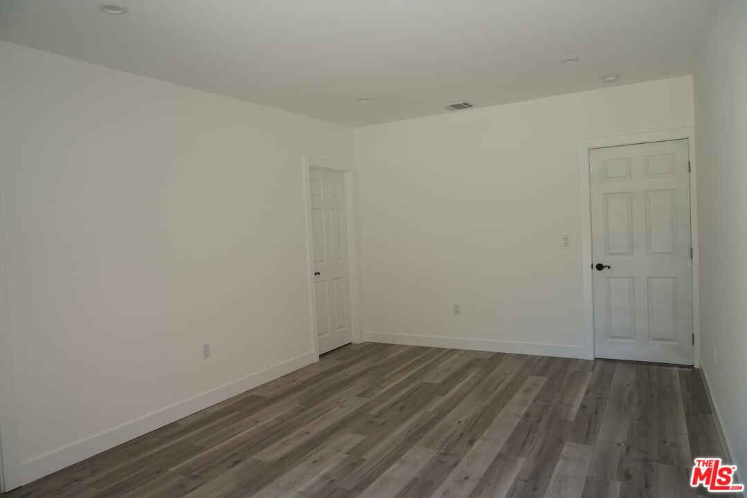 10434 Whitegate Avenue Sunland, CA 91040 - Photo 28 of 34