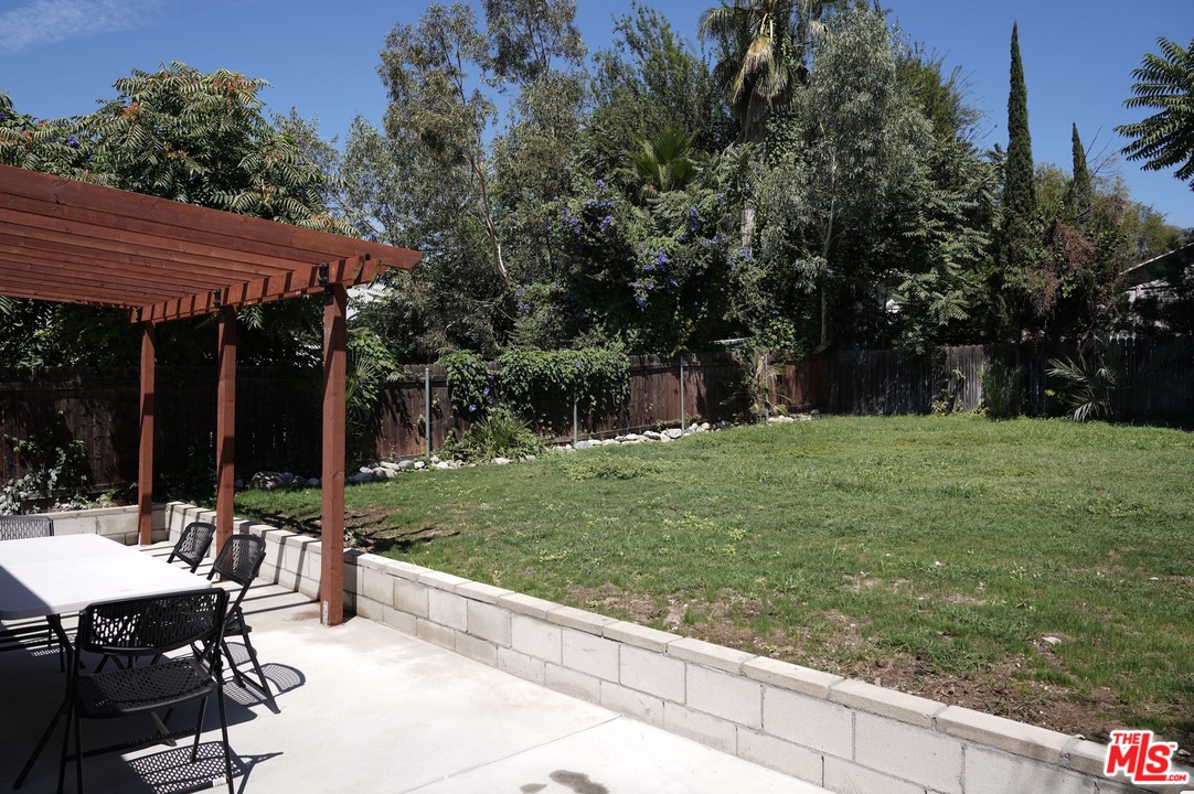 10434 Whitegate Avenue Sunland, CA 91040 - Photo 32 of 34