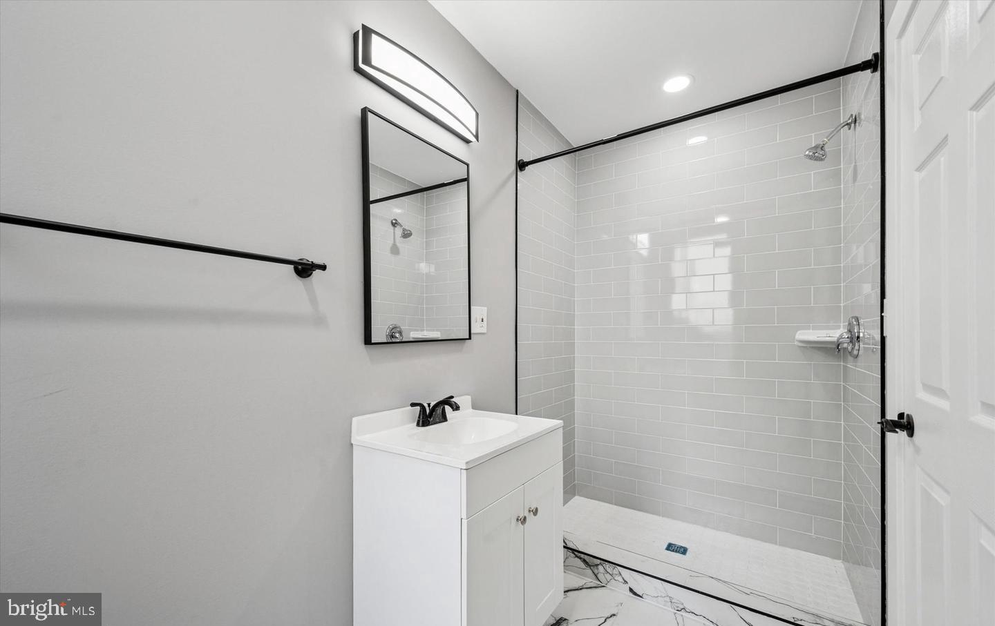 1525 Morris Street Philadelphia, PA 19145 - Photo 5 of 7