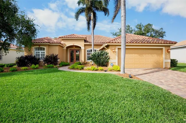 $674,900 | 5278 Far Oak Circle, Sarasota, FL 34238