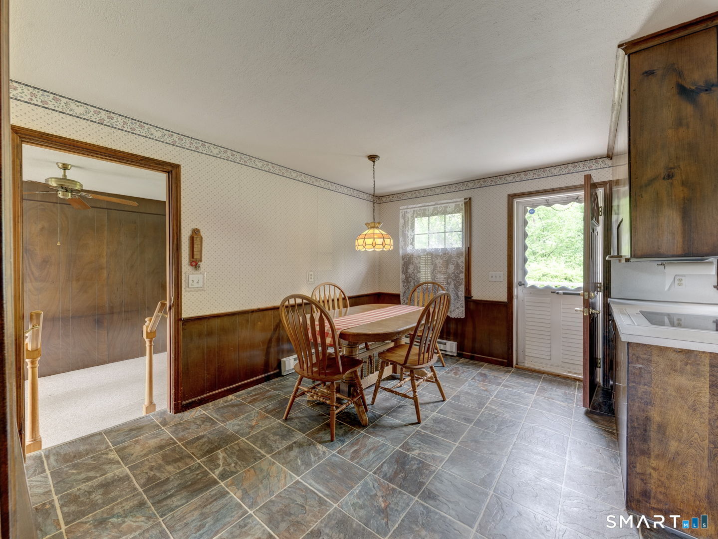 152 Middle Street Middletown, CT 06457 - Photo 6 of 39