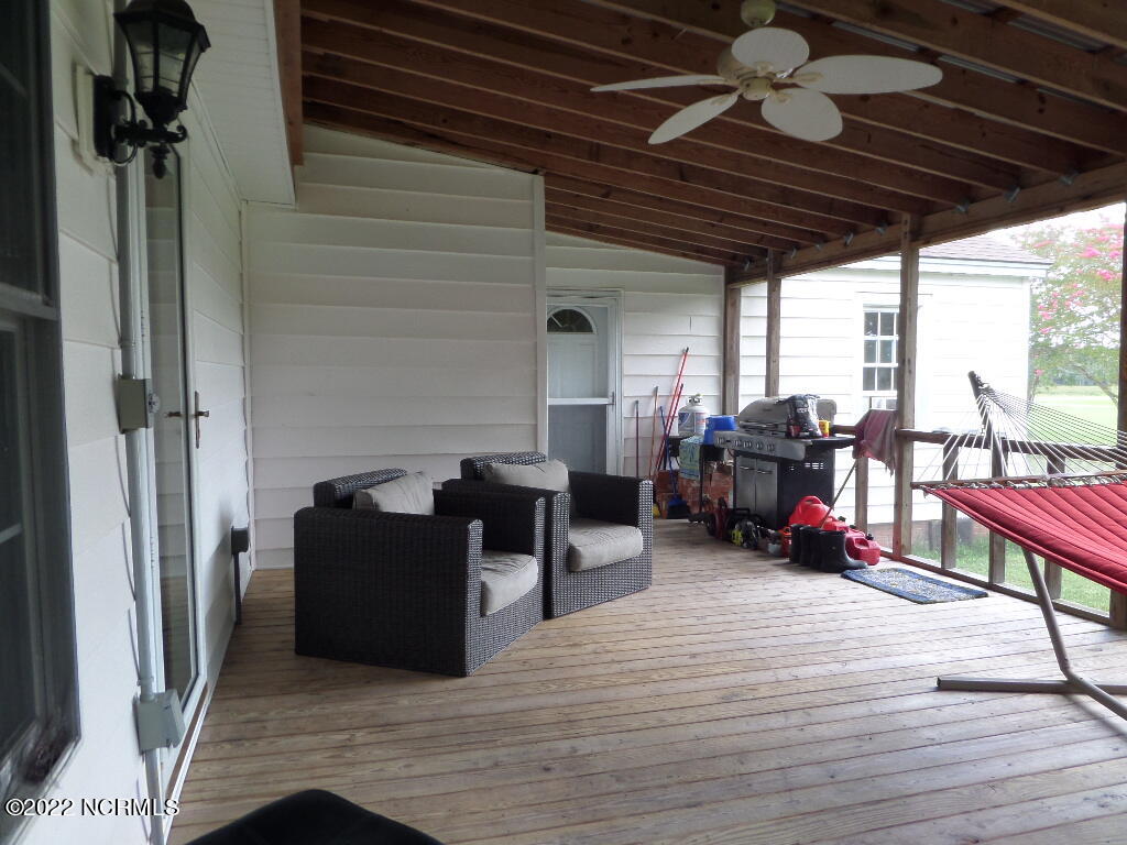 1901 Puddin Hill Road Scranton, NC 27875 - Photo 69 of 69 Screened Porch