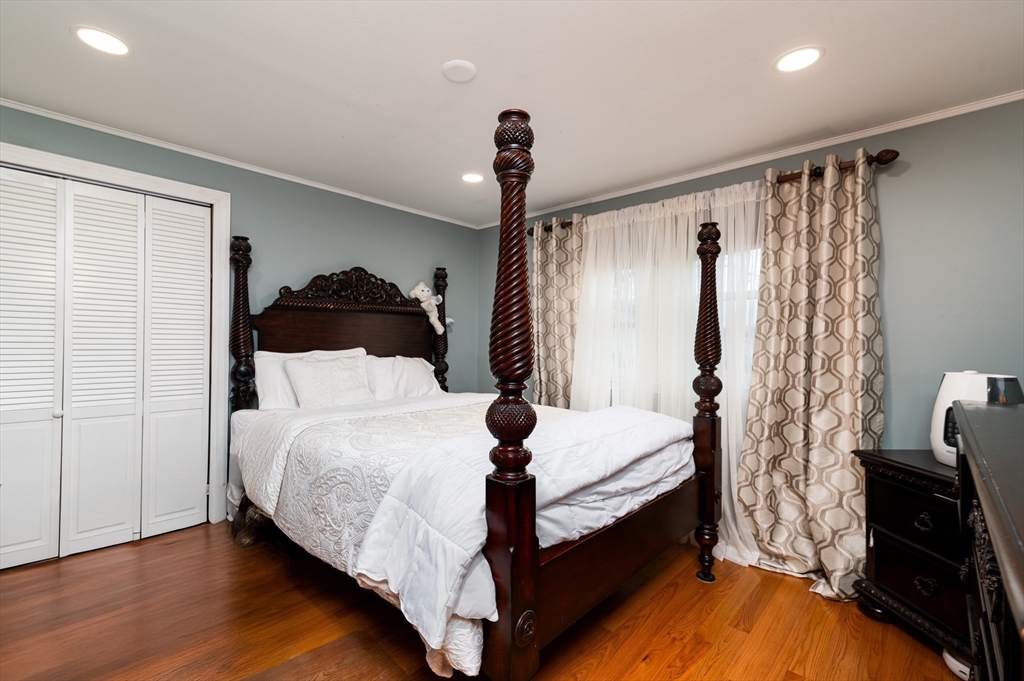 69 Seaver Road Weymouth, MA 02189 - Photo 11 of 34