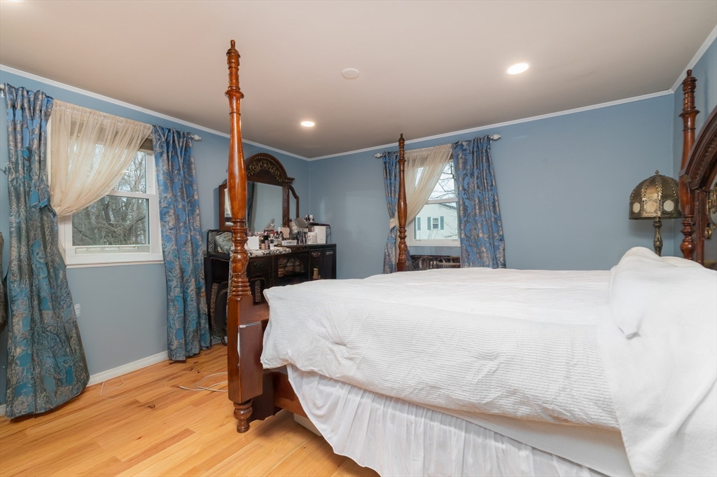 69 Seaver Road Weymouth, MA 02189 - Photo 13 of 34